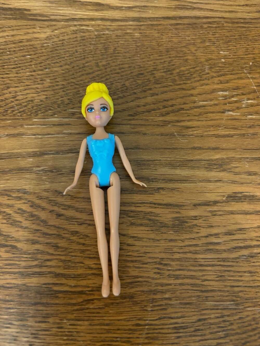 Zuru Disney Princess Sparkle Girlz Mini Doll Blonde with Blue Swimsuit